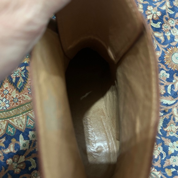 EUC Like NEW Alyce Zip front Lugsole boots, size 10 women. Gorgeous boots. - Picture 8 of 11